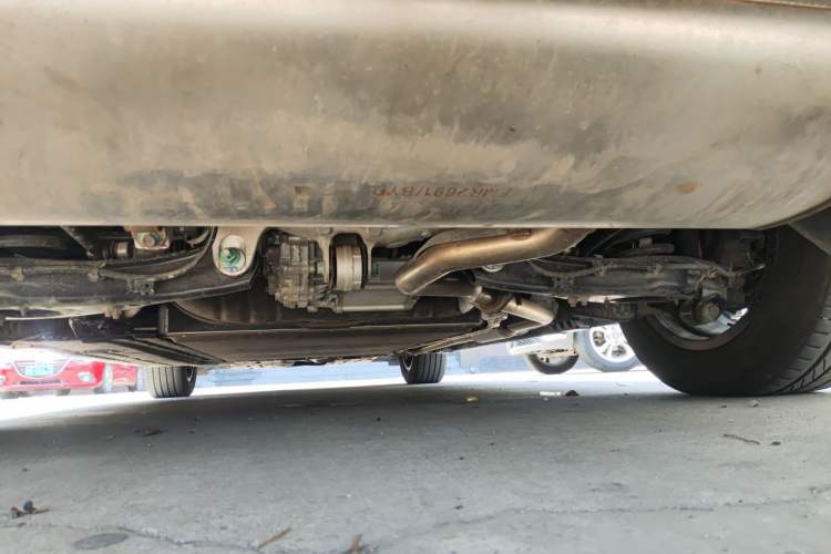 Used Denza D9 2024 DM-i 980 Four-Wheel Drive Prestige Model Chassis Rear