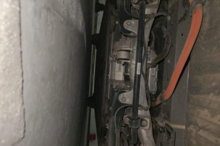 Used Denza D9 2024 EV 600 Four-Wheel-Drive Flagship Model Chassis Rear