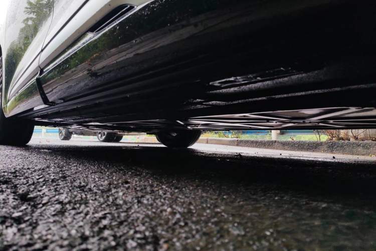 Used Denza D9 2024 DM-i 980 Four-Wheel Drive Prestige Model Chassis Rear Left