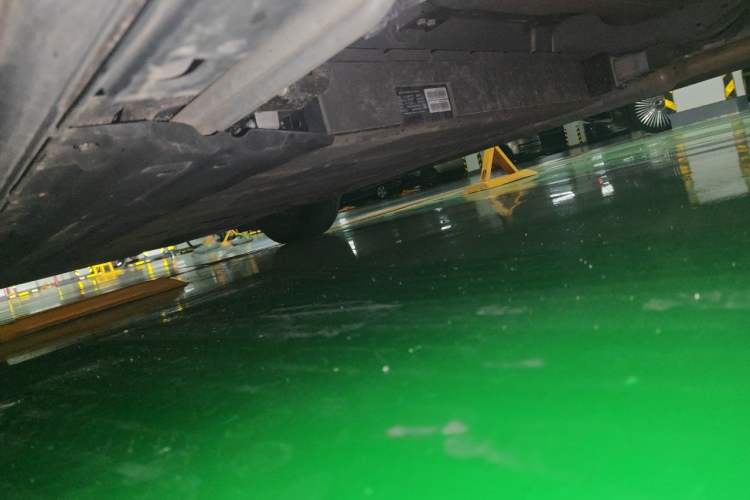 Used Denza D9 2024 DM-i 970 Luxury Model Chassis Rear Left
