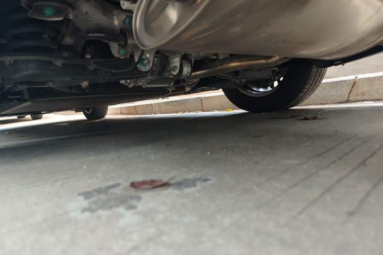 Used Denza D9 2024 DM-i 980 Four-Wheel Drive Prestige Model Chassis Rear Left