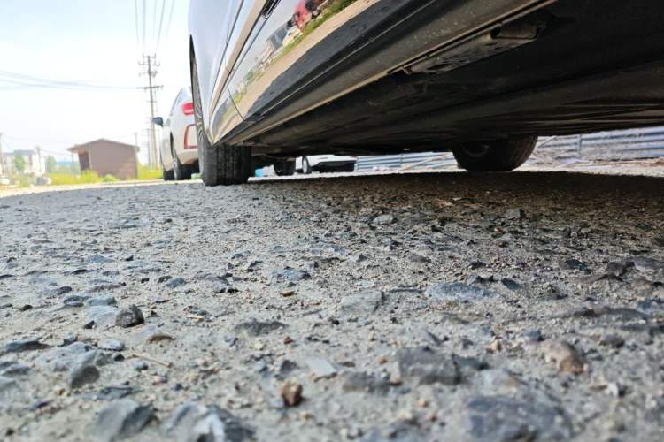 Used Denza D9 2024 DM-i 1050 Luxury Model Chassis Rear Left