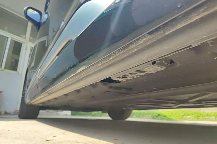 Used Denza D9 2024 DM-i 1050 Luxury Model Chassis Rear Left