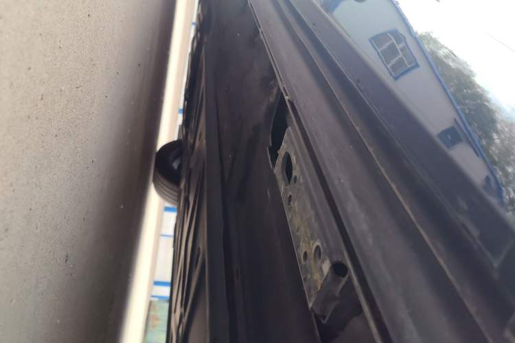 Used Denza D9 2024 DM-i 980 Four-Wheel Drive Prestige Model Chassis Rear Left