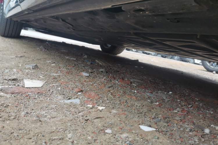Used Denza D9 2024 EV 620 Premium Model Chassis Rear Left