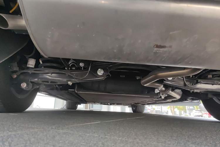 Used Denza D9 2024 DM-i 1050 Luxury Model Chassis Rear