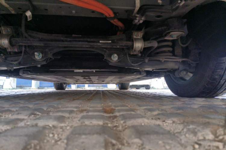 Used Denza D9 2024 EV 620 Premium Model Chassis Rear
