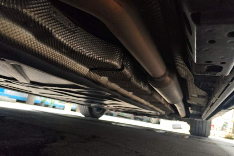 Used Denza D9 2024 DM-i 980 Four-Wheel Drive Prestige Model Chassis Rear Right