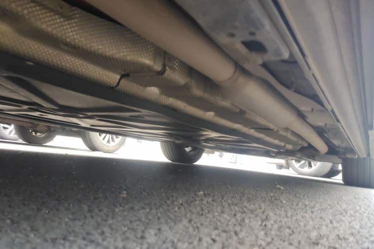 Used Denza D9 2024 DM-i 980 Four-Wheel Drive Prestige Model Chassis Rear Right