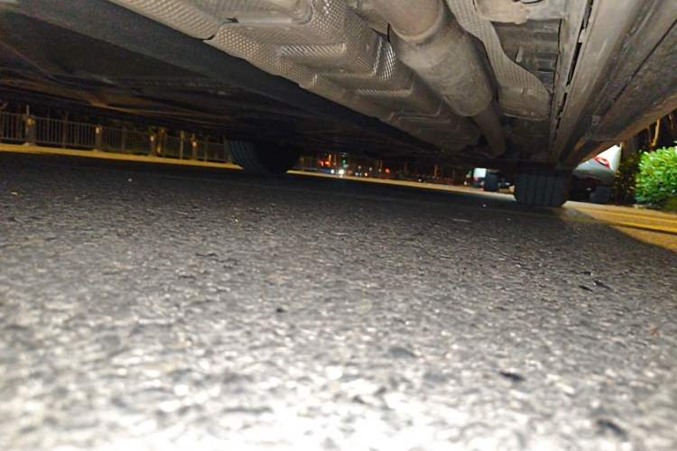 Used Denza D9 2024 DM-i 980 Four-Wheel Drive Prestige Model Chassis Rear Right