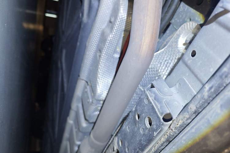 Used Denza D9 2024 DM-i 980 Four-Wheel Drive Prestige Model Chassis Rear Right