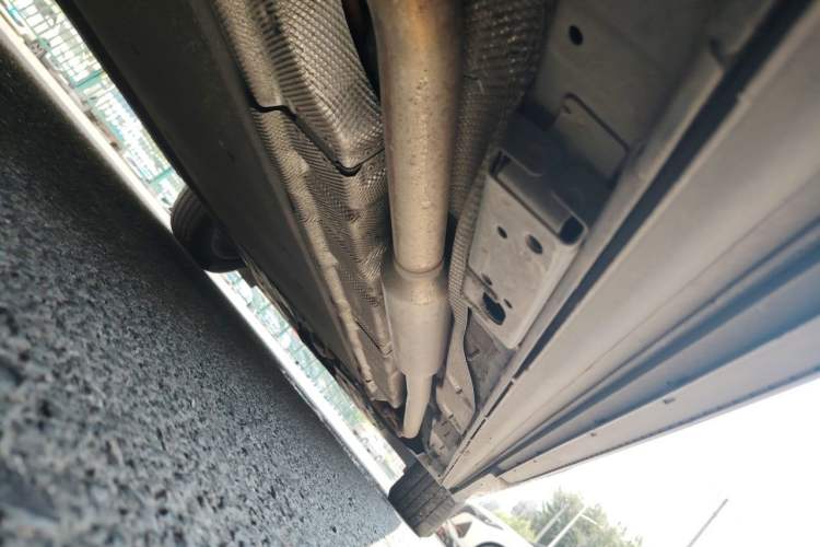 Used Denza D9 2024 DM-i 1050 Luxury Model Chassis Rear Right