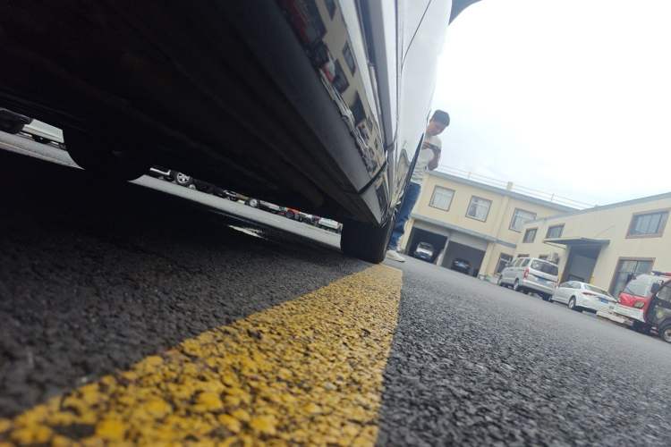 Used Denza D9 2024 DM-i 1050 Luxury Model Chassis Rear Right