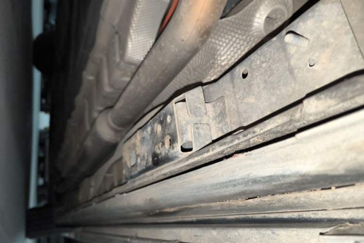 Used Denza D9 2024 DM-i 980 Four-Wheel Drive Prestige Model Chassis Rear Right