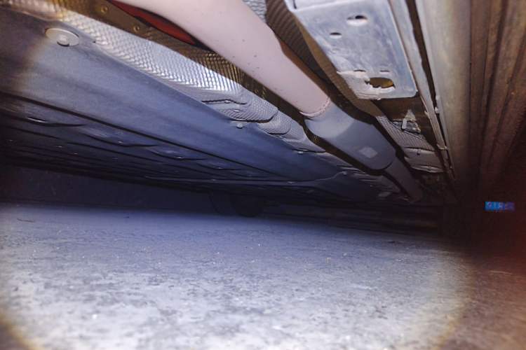 Used Denza D9 2024 DM-i 980 Four-Wheel Drive Flagship Model Chassis Rear Right