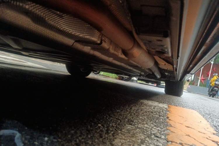 Used Denza D9 2024 DM-i 980 Four-Wheel Drive Prestige Model Chassis Rear Right