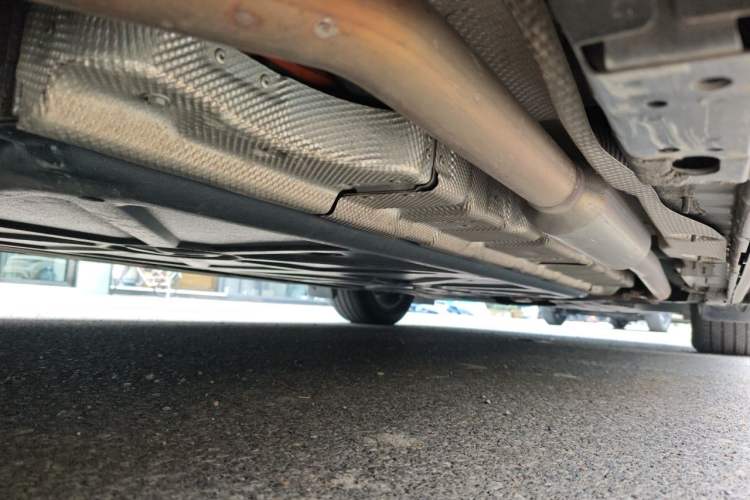 Used Denza D9 2024 DM-i 1050 Luxury Model Chassis Rear Right