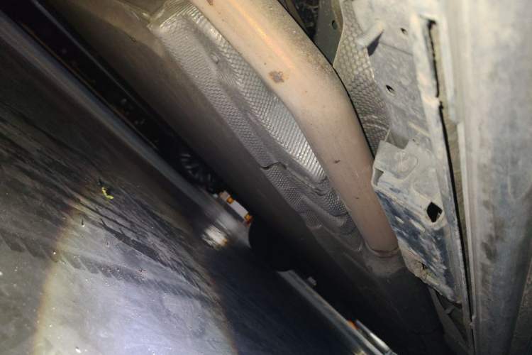 Used Denza D9 2024 DM-i 1050 Luxury Model Chassis Rear Right