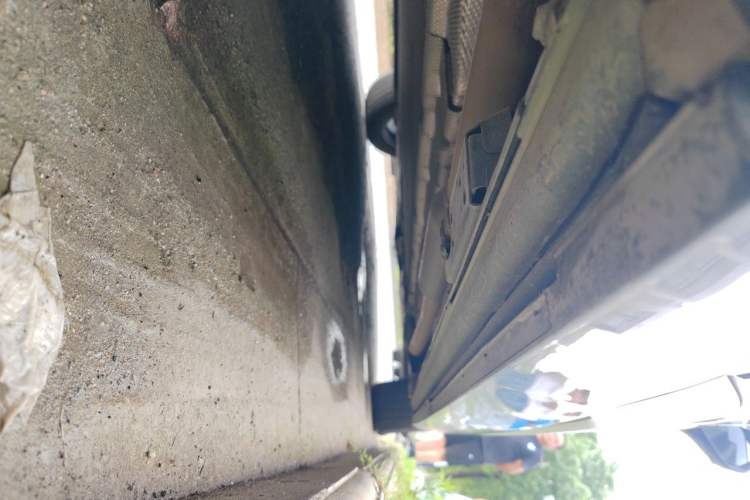 Used Denza D9 2024 DM-i 1050 Luxury Model Chassis Rear Right