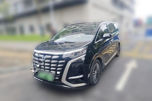 Used Denza D9 2024 DM-i 1050 Luxury Model