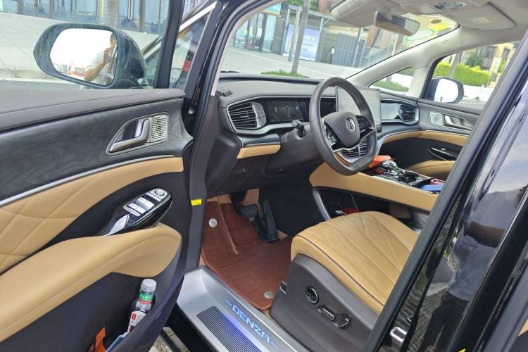 Used Denza D9 2024 DM-i 980 Four-Wheel Drive Prestige Model Driver Seat