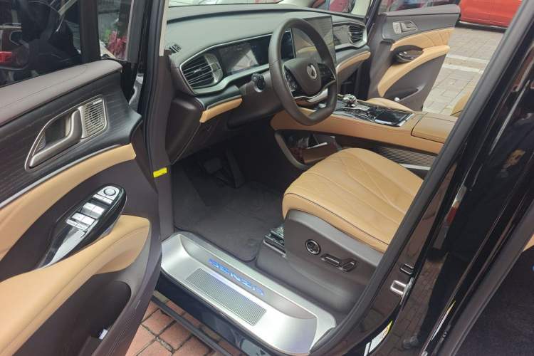 Used Denza D9 2024 DM-i 980 Four-Wheel Drive Prestige Model Driver Seat