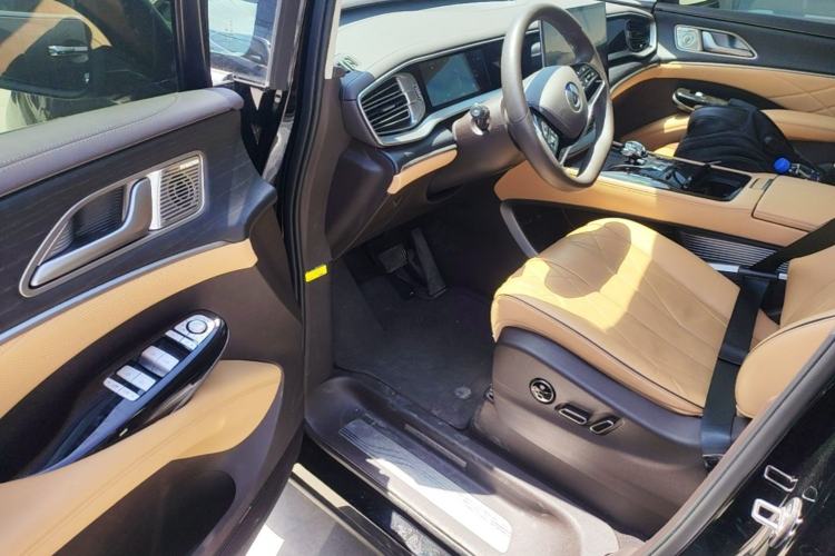 Used Denza D9 2024 DM-i 980 Four-Wheel Drive Flagship Model Driver Seat