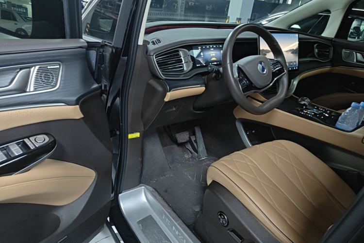 Used Denza D9 2024 DM-i 980 Four-Wheel Drive Flagship Model Driver Seat