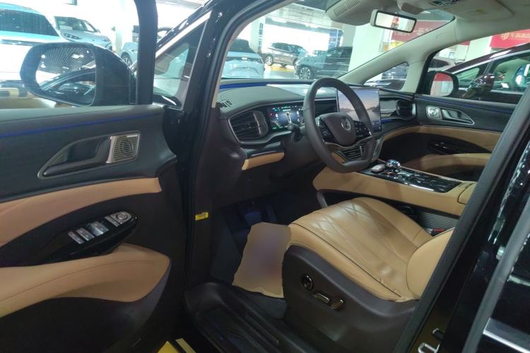 Used Denza D9 2024 EV 600 Four-Wheel-Drive Flagship Model Driver Seat