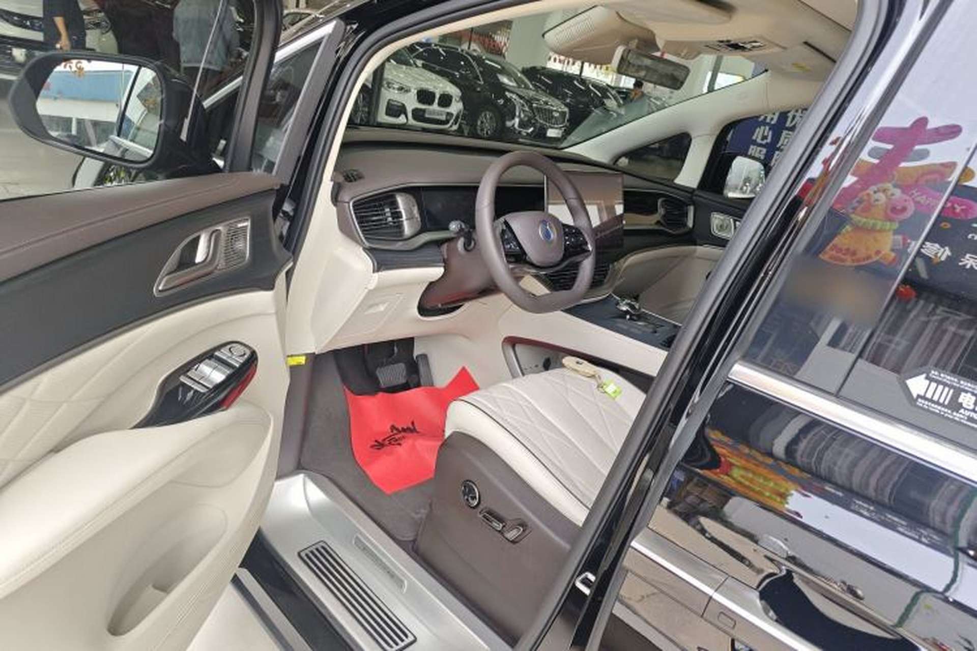 Used Denza D9 2024 DM-i 980 Four-Wheel Drive Flagship Model Driver Seat