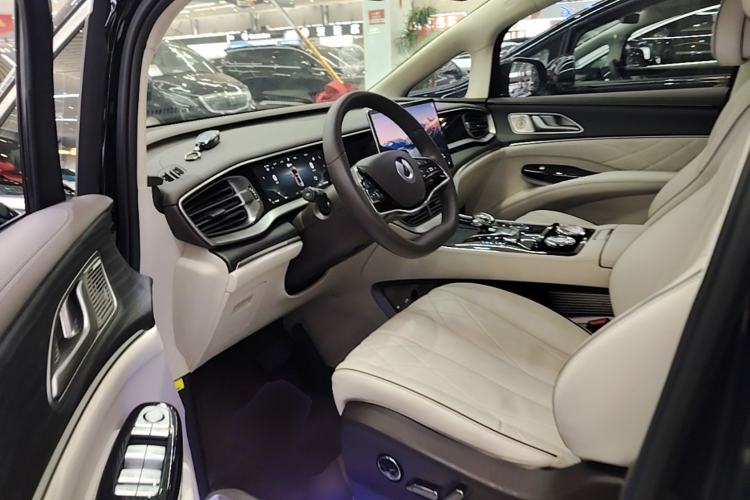 Used Denza D9 2024 DM-i 980 Four-Wheel Drive Flagship Model Driver Seat