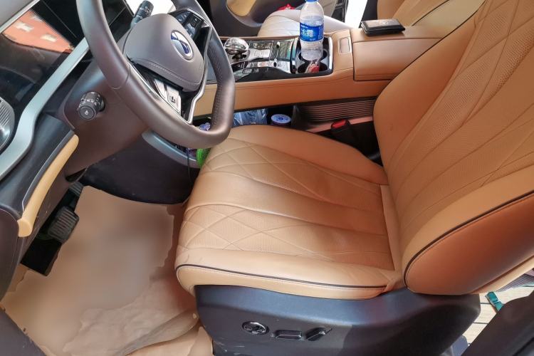 Used Denza D9 2024 DM-i 980 Four-Wheel Drive Prestige Model Driver Seat