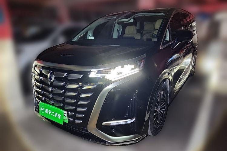 Used Denza D9 2024 DM-i 1050 Luxury Model Guazi used car, China used car export, Used car for sale, Used Denza cars, Cheapest cars for sale