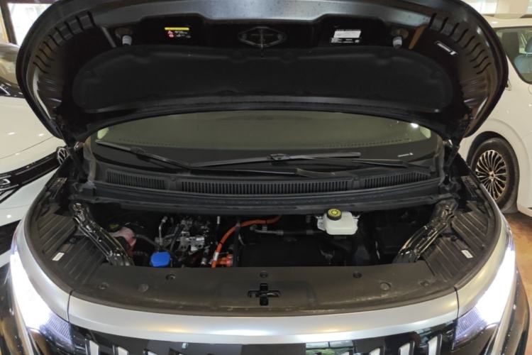 Used Denza D9 2024 EV 620 Premium Model Engine Bay