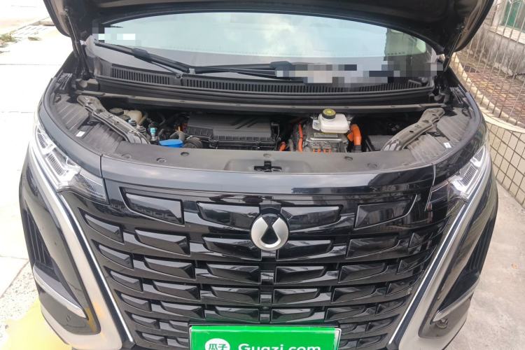 Used Denza D9 2024 DM-i 980 Four-Wheel Drive Prestige Model Engine Bay
