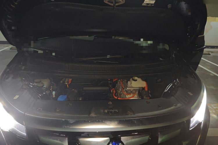Used Denza D9 2024 DM-i 980 Four-Wheel Drive Prestige Model Engine Bay
