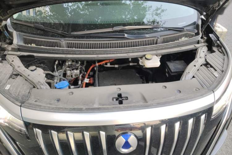 Used Denza D9 2024 EV 620 Premium Model Engine Bay