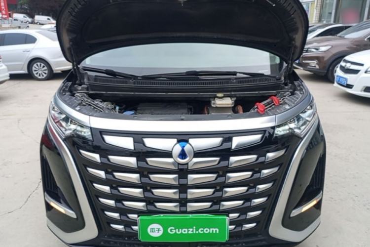 Used Denza D9 2024 DM-i 980 Four-Wheel Drive Prestige Model Engine Bay
