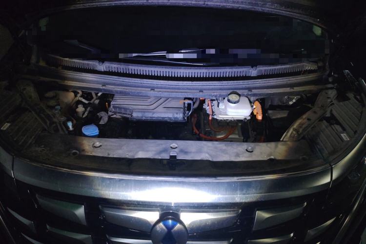 Used Denza D9 2024 DM-i 1050 Luxury Model Engine Bay