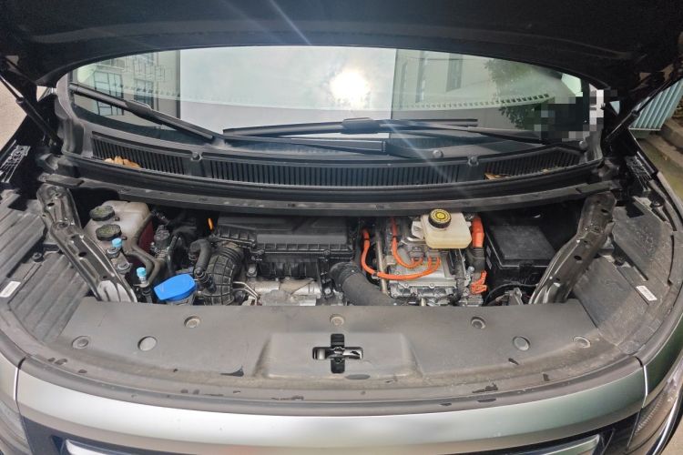 Used Denza D9 2024 DM-i 980 Four-Wheel Drive Prestige Model Engine Bay