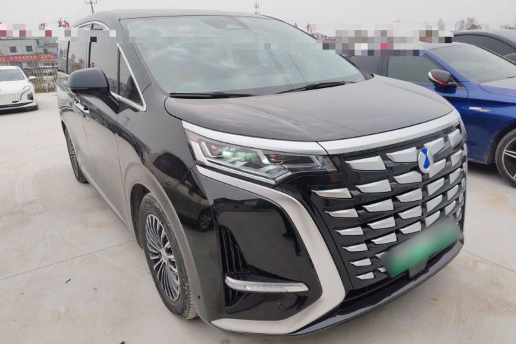 Used Denza D9 2024 DM-i 970 Luxury Model Exterior 1