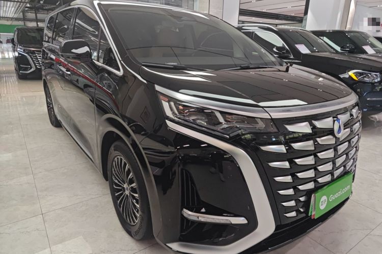 Used Denza D9 2024 DM-i 1050 Luxury Model Exterior 1