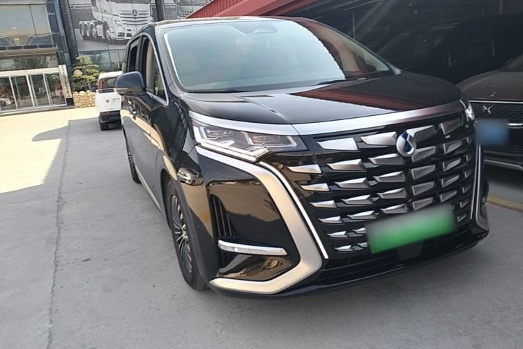Used Denza D9 2024 DM-i 980 Four-Wheel Drive Flagship Model Exterior 1