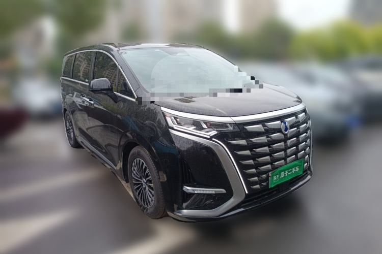 Used Denza D9 2024 DM-i 980 Four-Wheel Drive Prestige Model Exterior 2
