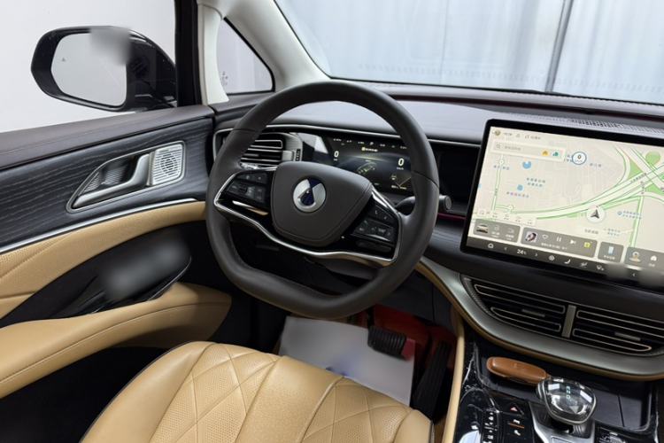 Used Denza D9 2024 DM-i 980 Four-Wheel Drive Prestige Model Exterior 2