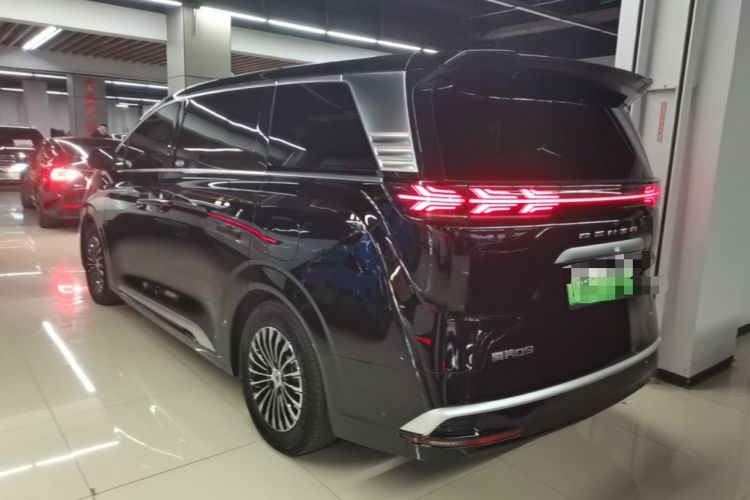 Used Denza D9 2024 DM-i 980 Four-Wheel Drive Prestige Model Exterior 2