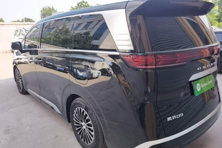 Used Denza D9 2024 DM-i 980 Four-Wheel Drive Prestige Model Exterior 2