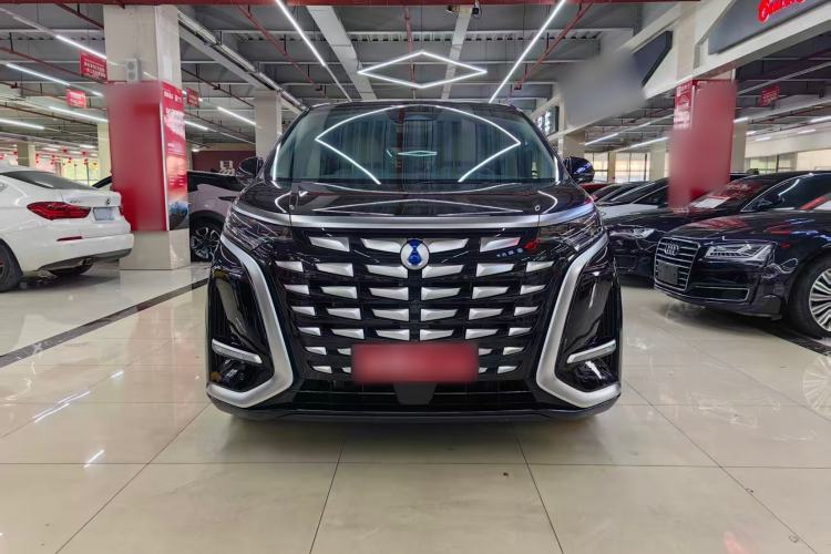 Used Denza D9 2024 DM-i 1050 Luxury Model Exterior 2