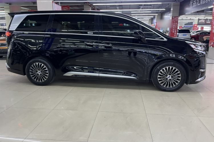 Used Denza D9 2024 DM-i 980 Four-Wheel Drive Prestige Model Exterior 3