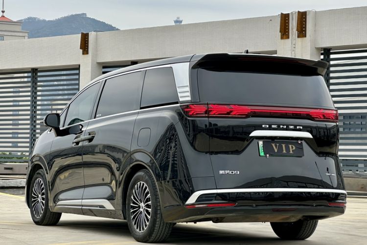 Used Denza D9 2024 DM-i 980 Four-Wheel Drive Prestige Model Exterior 3